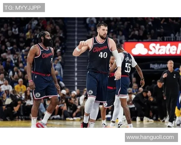 祖巴茨三双哈登豪取35分快船战胜火箭迎来六连胜 祖巴茨三双哈登豪取35分快船战胜火箭迎来六连胜