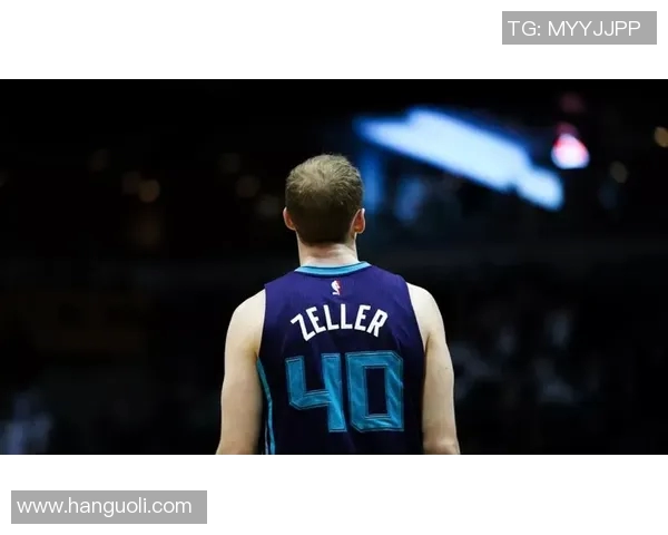 灰熊与黄蜂激战正酣球员表现引发球迷热议与期待 灰熊与黄蜂激战正酣球员表现引发球迷热议与期待